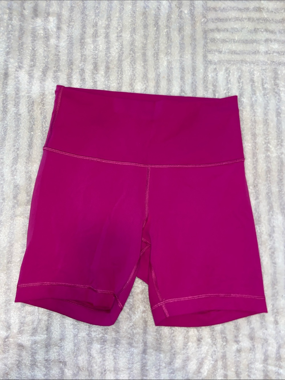 Women’s High-Waist Magenta Active Shorts